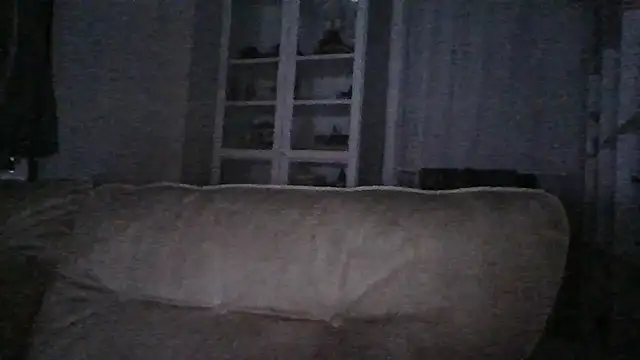 CurvyQueen2023 webcam