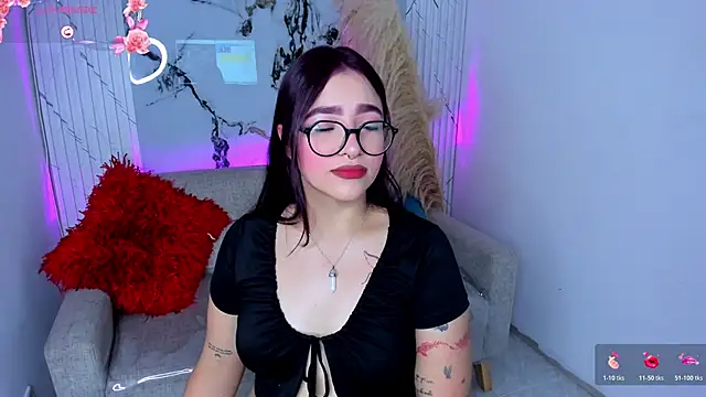 AlmaLopez_ webcam