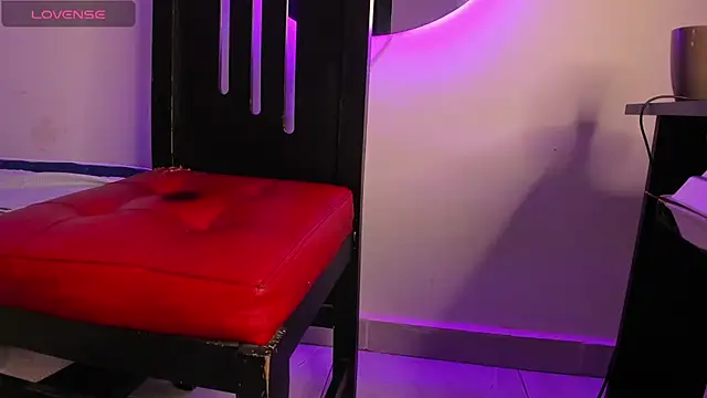 alaiasexygirl webcam