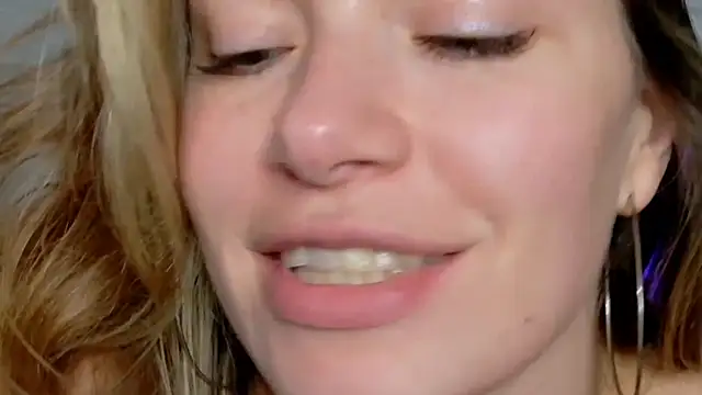 SweetDarling7 webcam