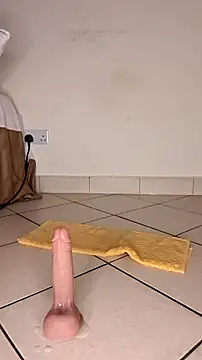 perqueen (F young) - SQUIRT IT