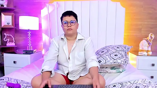 AmeliaConer_NovaBell webcam