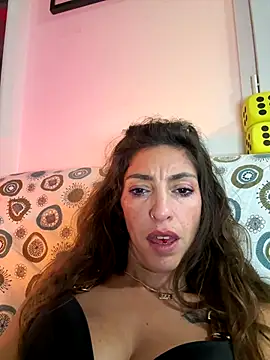 Amani_thewolf webcam