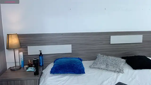 Liiamthompson webcam