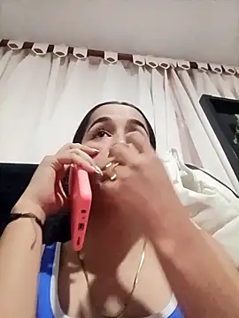 VirginPussyAnita18 webcam