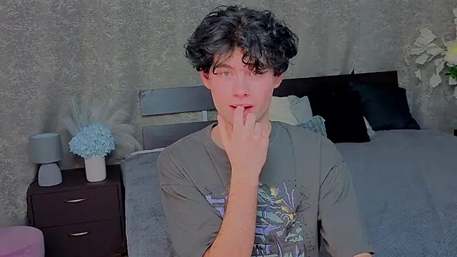 cute_mike (M twink) - dog style