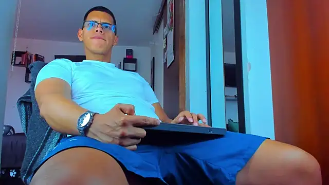 _john_boy_ (M young) - Bulge on underwear