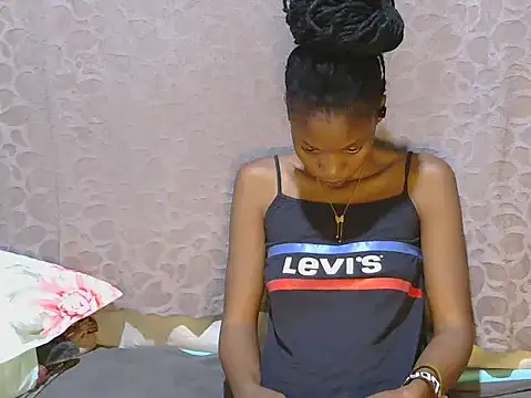 slim_girl02 - Slim_girl02's free webcam - UK Sex Cams