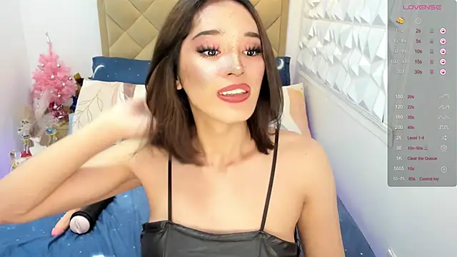 tsheartxxx - TsHeartXxx's free webcam - UK Sex Cams