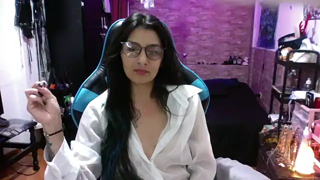 AngelaQueen_