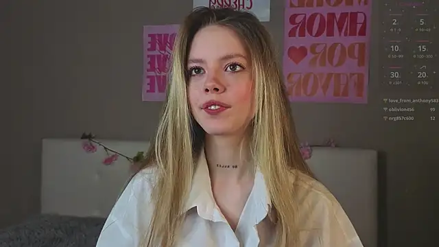 TiffinyMergist Live Webcam on Stripchat