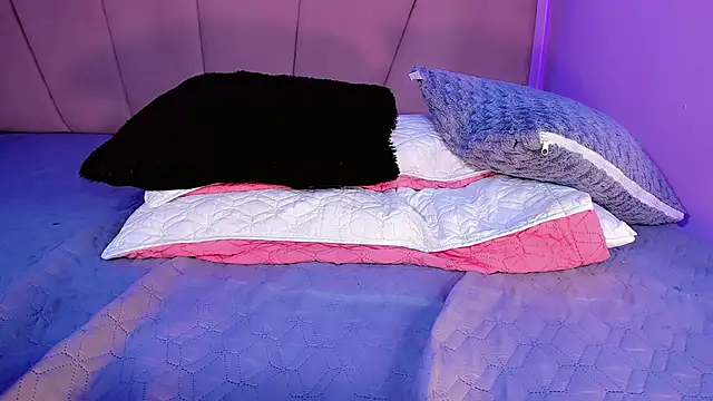 valeriaaguilar (T teen) - the cutest and most expensive angel