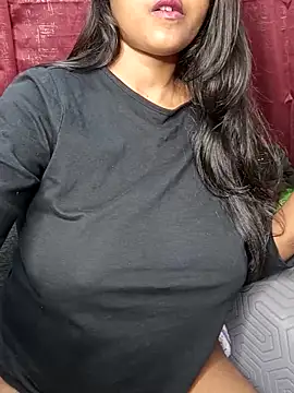 Ishu_Lovee Live Webcam on Stripchat