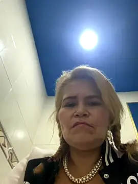 dirty-mother34 webcam