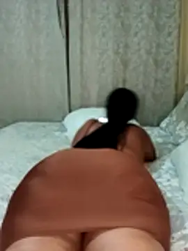 Luciouslips00 webcam