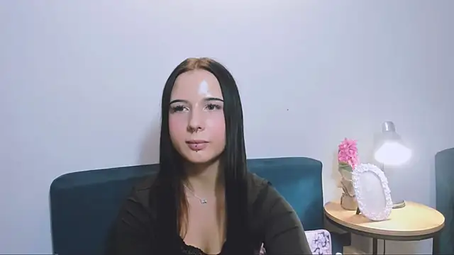 TaliaAdorable webcam