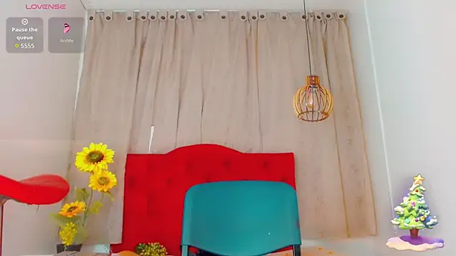 katha_Crawford webcam