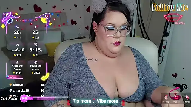 GiannaMorrys webcam