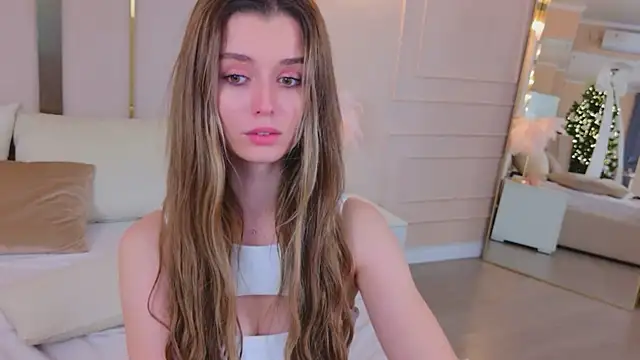 MarybethSnow Live Webcam on Stripchat