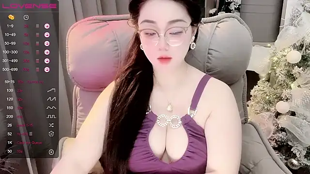 Monica-666888- webcam