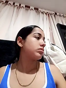VirginPussyAnita18 webcam