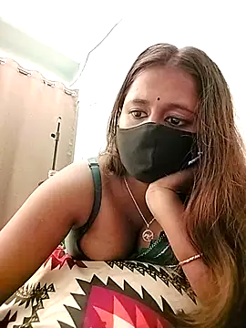 LoveLy-Soneya webcam