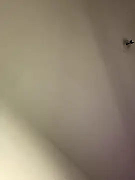 maddyx__ (F young) - Doggy pose + spanks + lush in & out