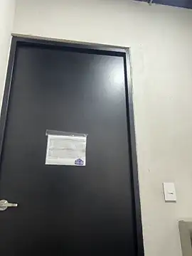 valerievan (F young) - Blow job in the restrooms🌸