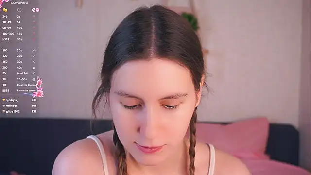 gabriellelynchard (G teen) - body tour close up😘