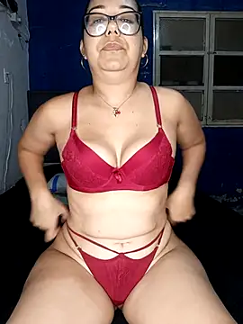 MilfTentasion webcam