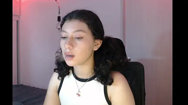 ivonnybonn - Ivonnybonn's free webcam - UK Sex Cams