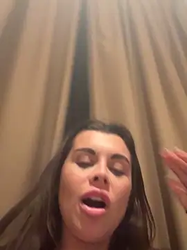 alitanova (F young) - Ass show 😍