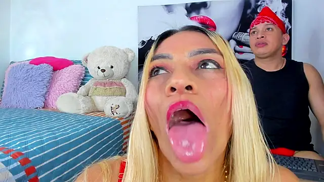 Angeline_focus webcam