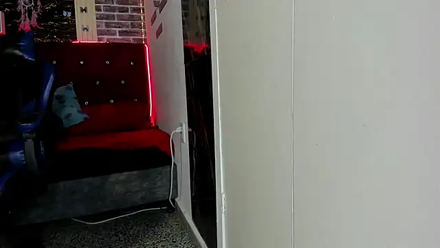 angelitasexxxhot (T teen) - ♥spank ass x5