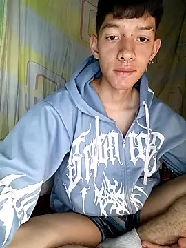 heyy_noah11 (M twink) - Deep throat 🍆