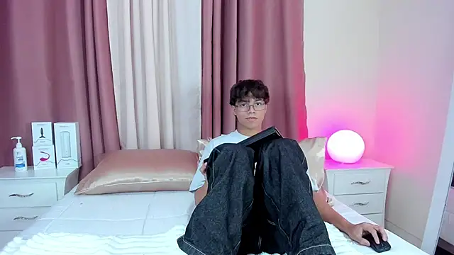 Honeymoon_sariel webcam