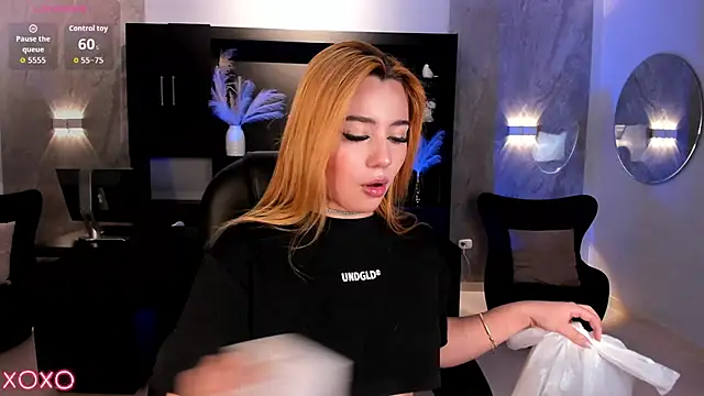 SamanthaKlein_ webcam