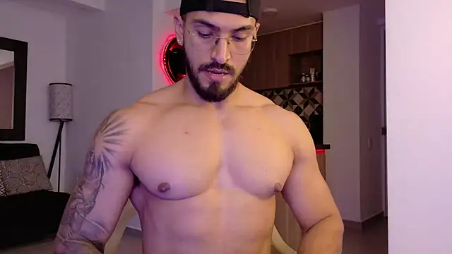 tony_muscle webcam