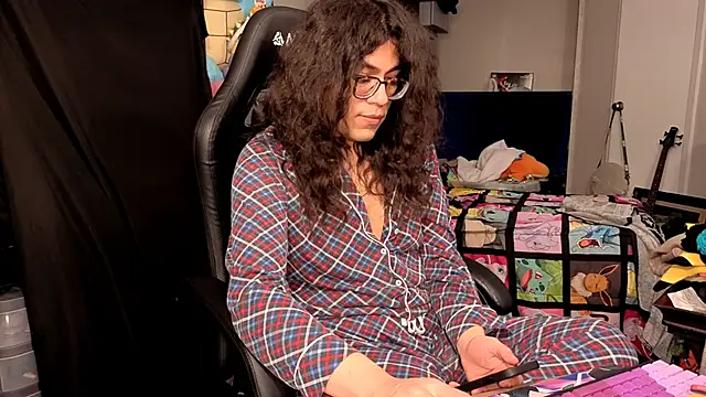 shinycherub (T young) - cum at goal