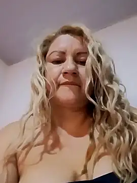 Karoline_milf_hot webcam