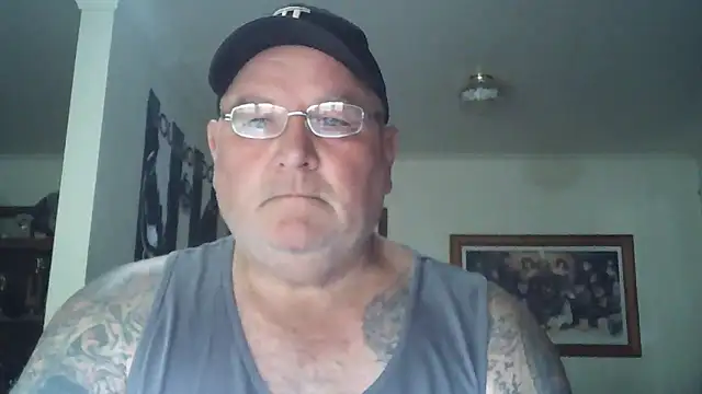 KINKYBLUEYES69 webcam