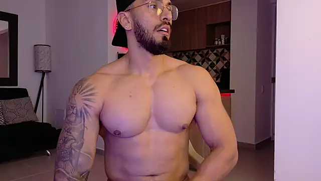 tony_muscle webcam