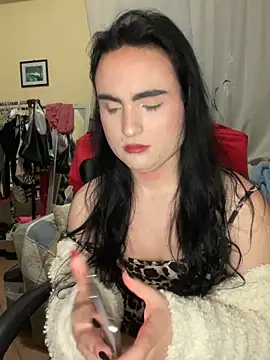 tatianataylor69 (T young) - Mi scopo col dildo e sborro 🖤🤓💜