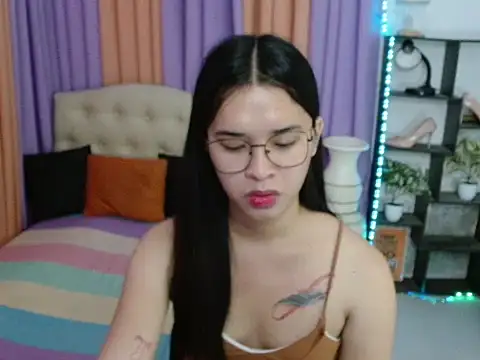 SeductiveAppleTS webcam