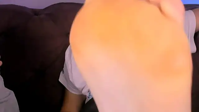 khloebeauty (Ask my age) - flash tits