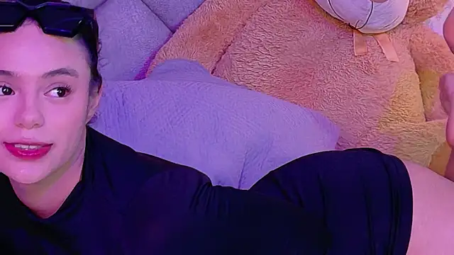 Ciara_Lawrence webcam