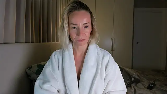 bubbling_crush webcam