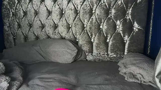 Valentina2007x webcam