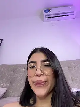 julietalcl (F young) - ONE FINGER IN MY ASS