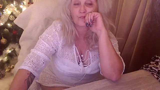 divineblond - Divineblond's free webcam - UK Sex Cams